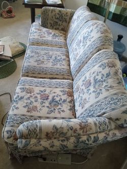 Floral Fabric Three-Seat Sofa flex steel