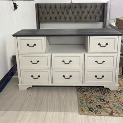 8 Drawer Dresser 