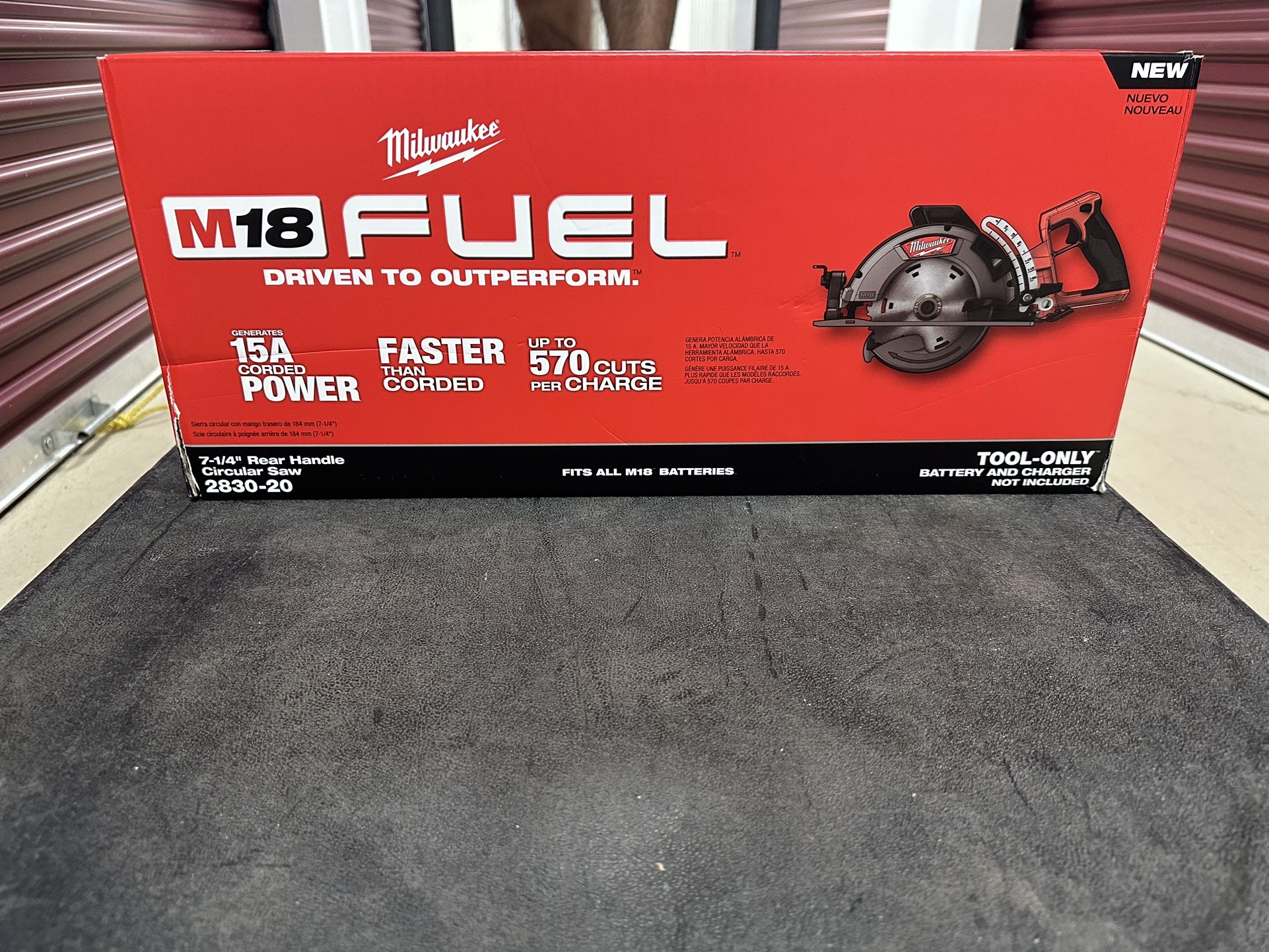 M18 FUEL 18V Lithium-lon Cordless 7-1/4 in. Rear Handle Circular Saw