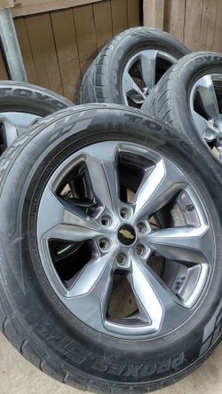 20s CHEVY GMC RIMS TIRES 6LUGS 6X5.5