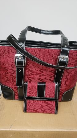 CHARMING CHARLIE BURGANDY AND BLACK PURSE WITH MATCHING WALLET