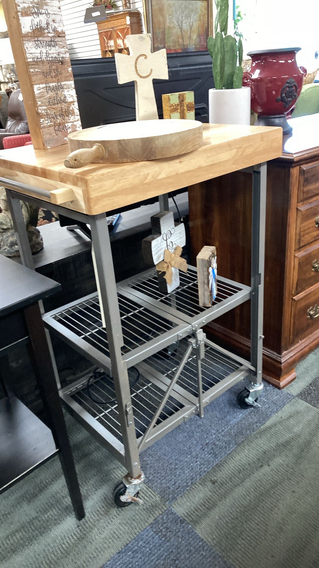Prigami Foldable Island Bar