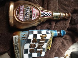 Mint 400 Decanters Gold