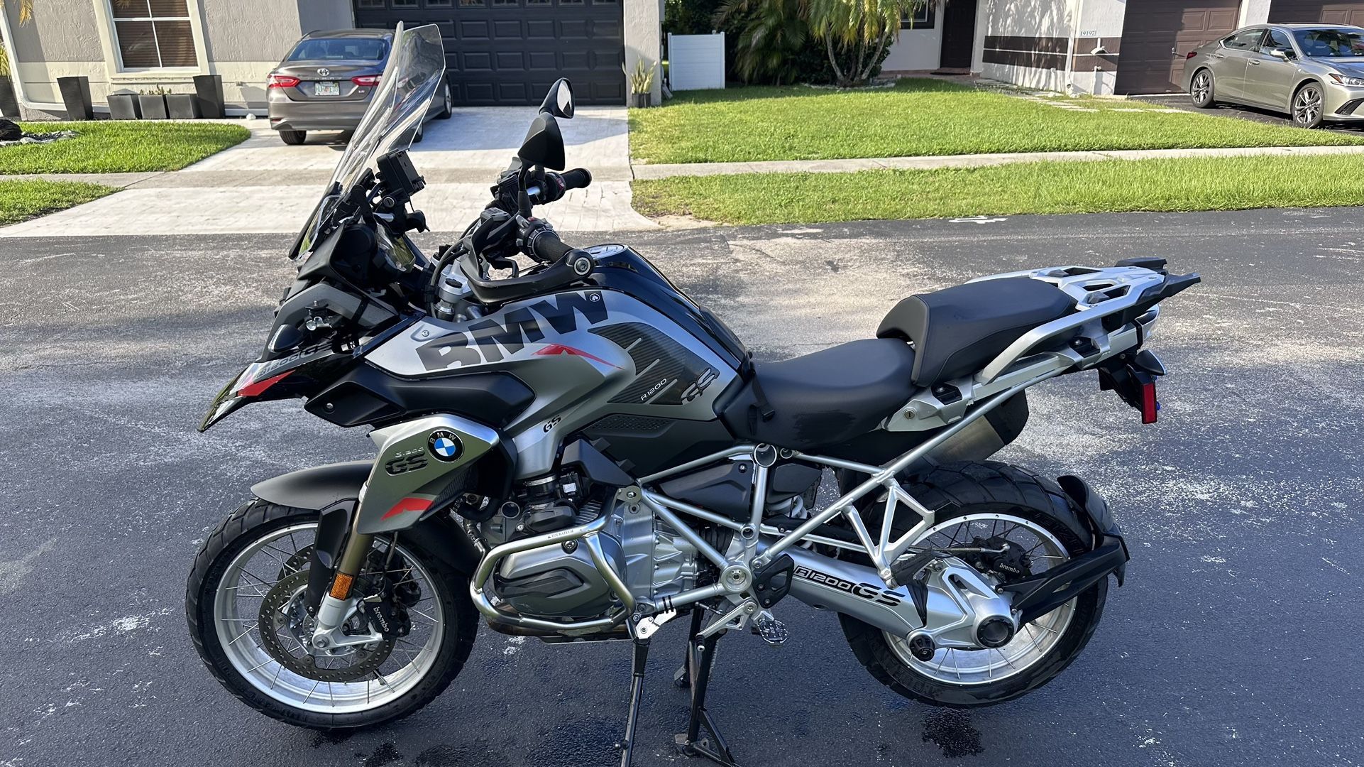 2015 BMW R1200GS for Sale in Fort Lauderdale, FL - OfferUp