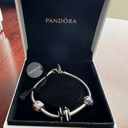 BEAUTIFUL AUTHENTIC PANDORA STERLING SILVER BRACELET WITH BOX AND TAG SIZE 7.5 