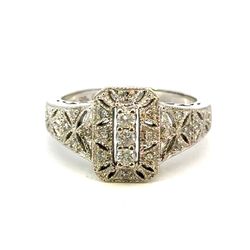 Woman’s Ladies 10k White Gold Diamond Ring Size 7 GP3112810