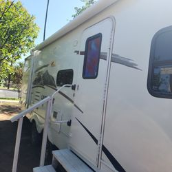 30 Feet RV Camper 2010