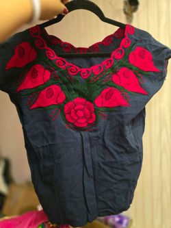 Mexican  navy blue  blouse  red roses size medium/small