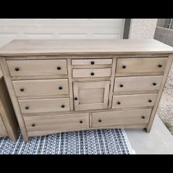 Gorgeous Dresser 