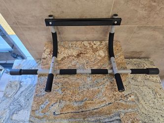 Pull up bar