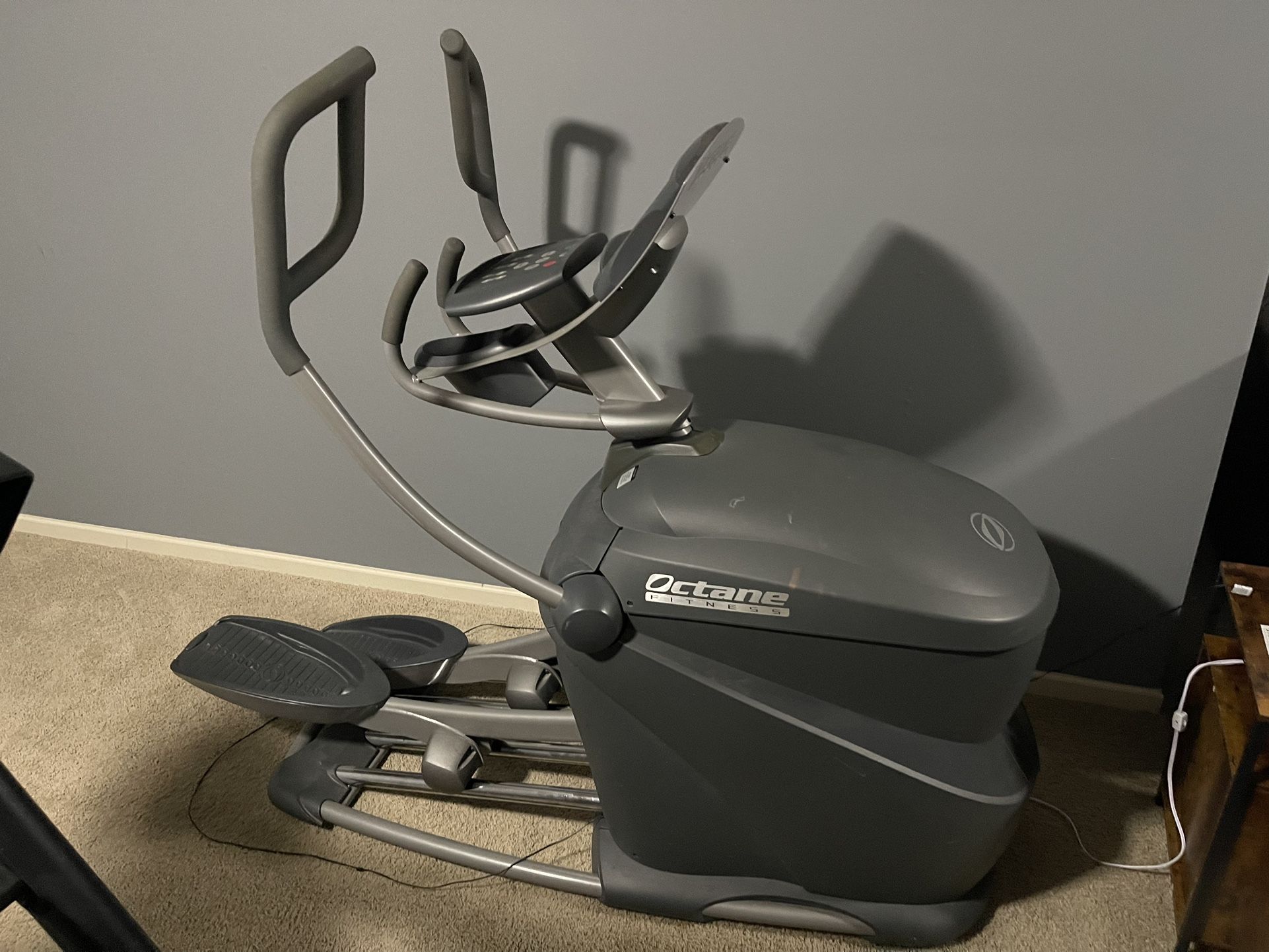 Octane elliptical  $200