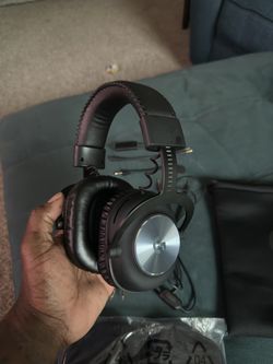 Logitech - G PRO X Wired 7.1 Surround Sound Over-the-Ear Gaming Headset for Windows - Black