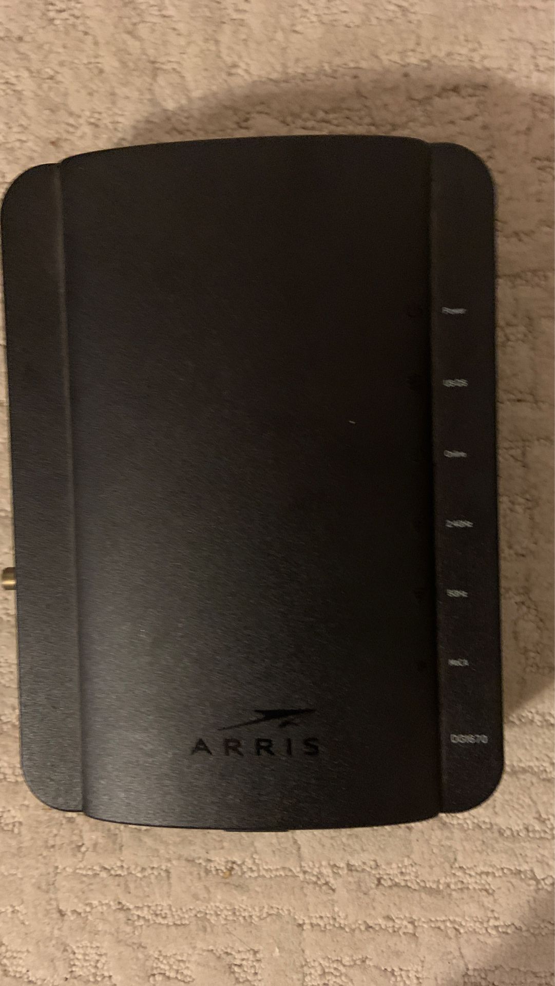 Arris DG1670A Wireless Router w/ Back Up Belkin Battery (Spectrum Cable)