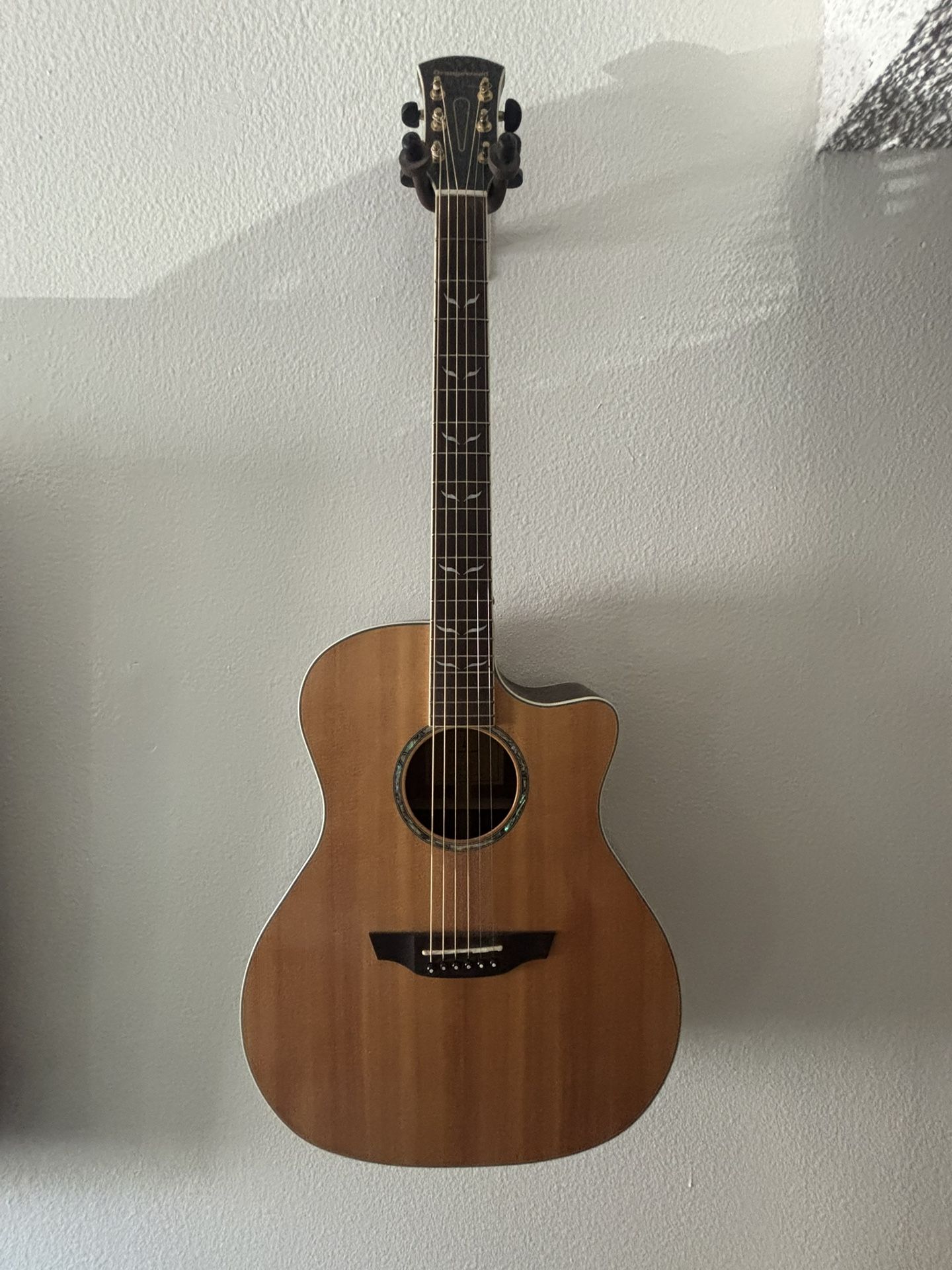 Orange Wood Live Guitar 