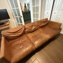 Article Nirvana Tan Couch