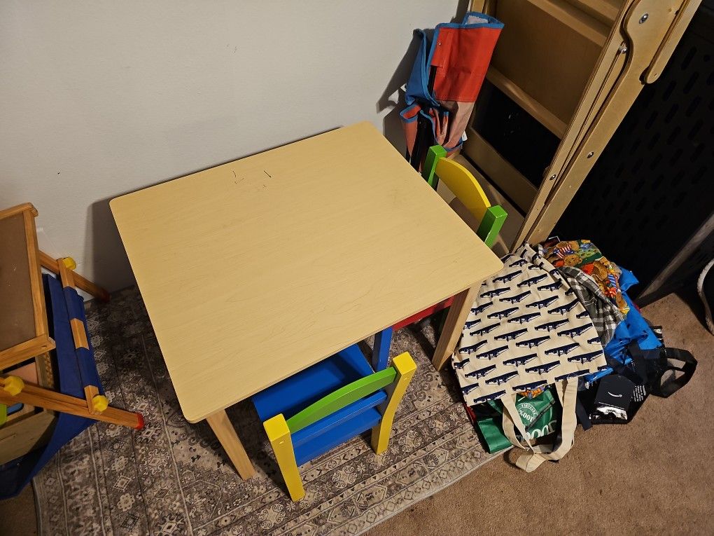 Kids Table And Chairs
