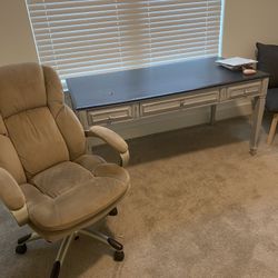 Beautiful Desk And Chair. 