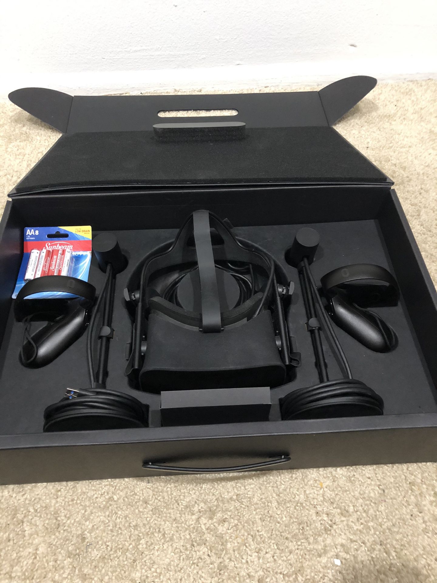 Oculus rift (used, in good condition)