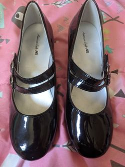 Shiny dress shoes with sparkle heels skid resistant size 3