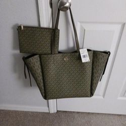 NEW Michael Kors Purse Set