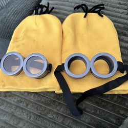 Minions Costume Beanie and Goggles