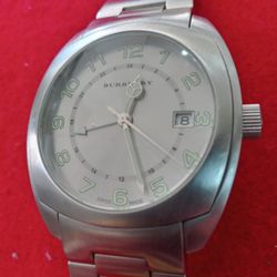 2011 BURBERRY GENTS QUARTZ WATCH LIKE NEW CONDITION WORKING.