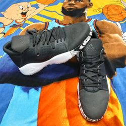 Mens Brooklyn Adidas Sneakers 