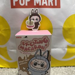 Exciting Macaron Labubu SECRET