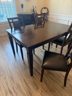 Dining room table