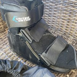 Fracture boot