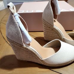 Wedge Heels, Size 11