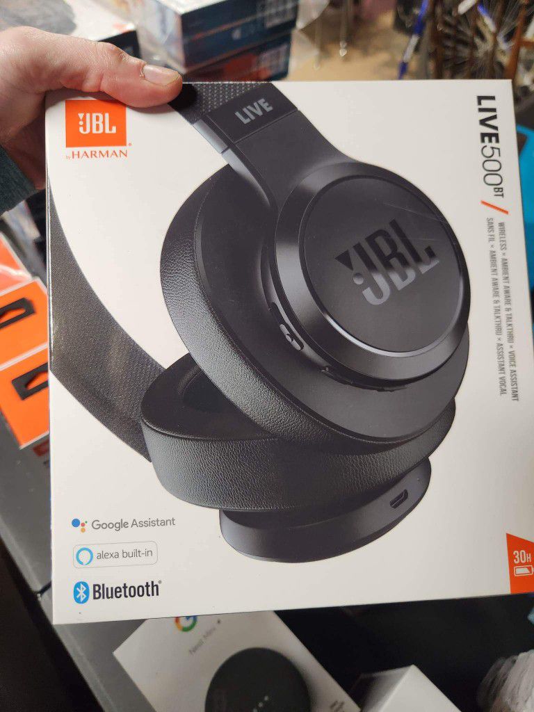 New Black JBL Harmon live bt500 high quality over the ear headphones Bluetooth wireless 21 hours talk or music $75 Ea Or 3 For $190