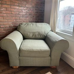 Oversized Living Room / Office Armchair