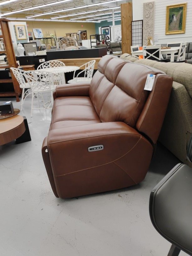 Sofa / Recliner