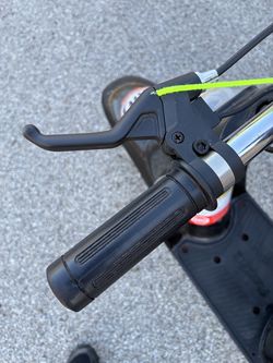 Razor moped 24v