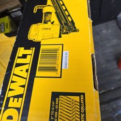 DEWALT 21° PLASTIC ROUND HEAD FRAMING NAILER NEW 