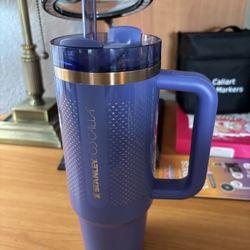 Stanley Calia 30oz