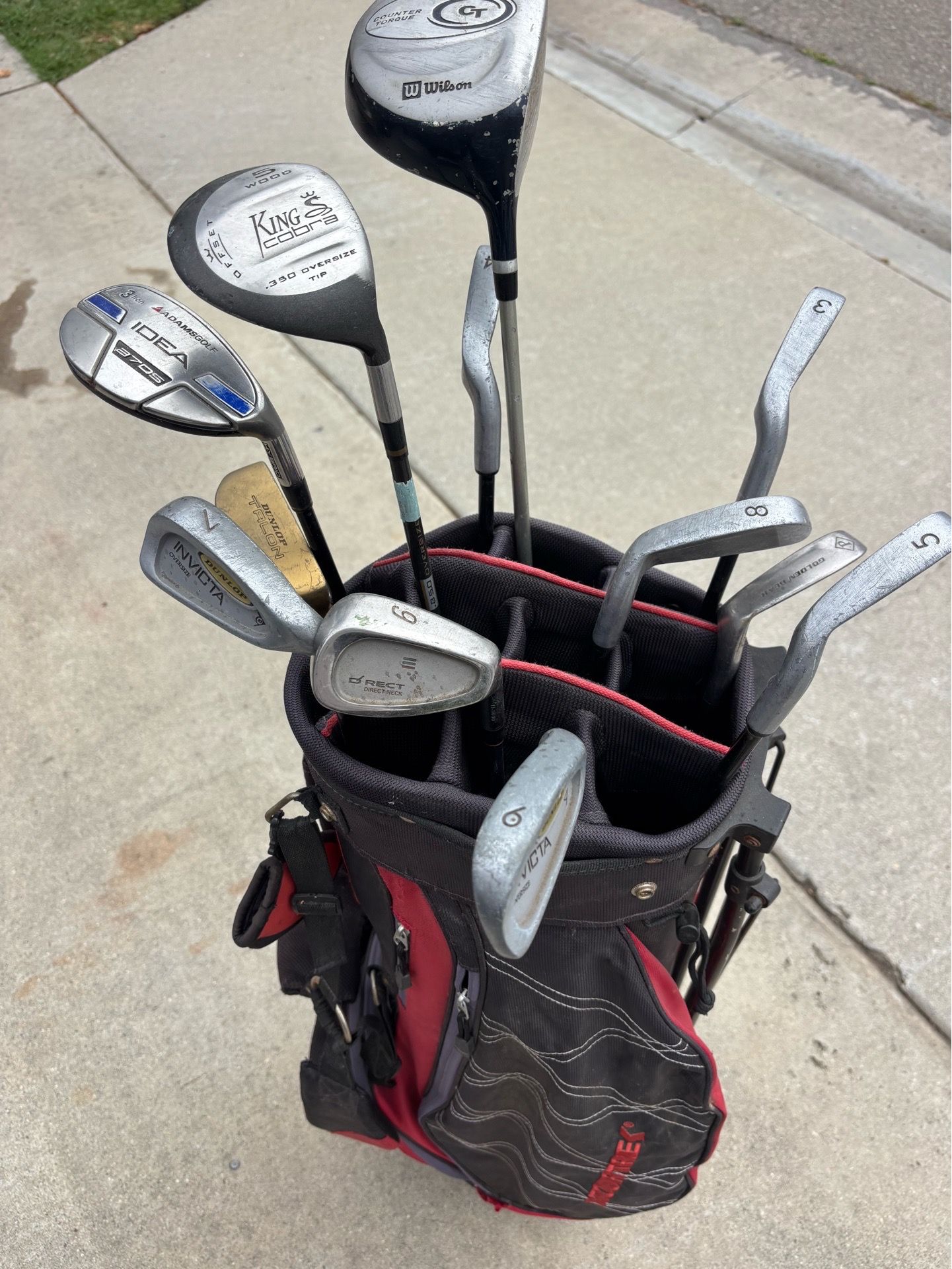 Golf club set right handed with bag