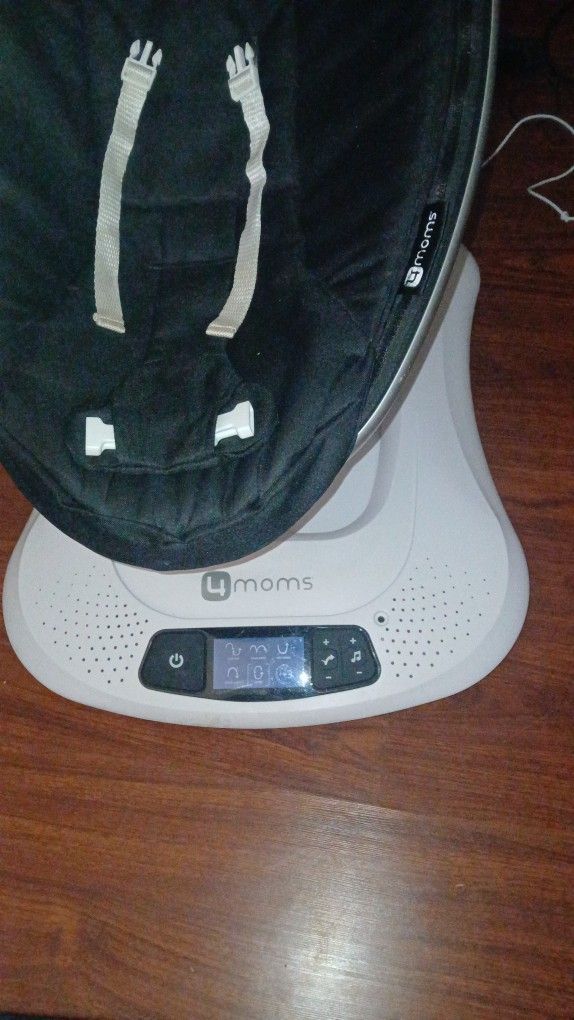 4moms MamaRoo Multi-Motion BABY SWING SMART