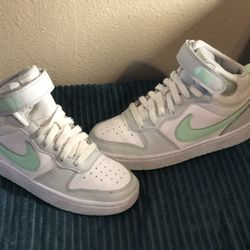 Kids Nike Shoes - Read Details For Sz And Price