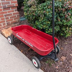 Radio Flyer Full Size Red Wagon