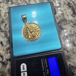 Jesus 10k gold pendant tricolor 