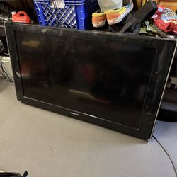 40” Samsung TV