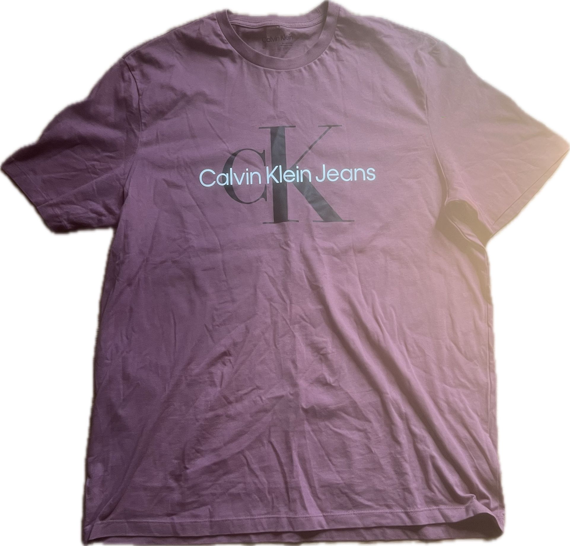 Calvin Klein T shirt
