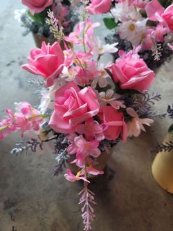 Flower center pieces