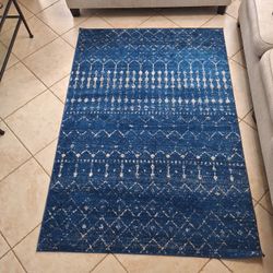 Alfombra nuLOOM Bodrum Size 5' x 7' 5''