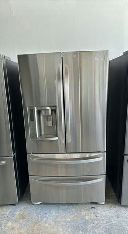 LG 4-Door Refrigerator (French Door Fridge with Drawer Freezer) - Ice Maker Energy Star