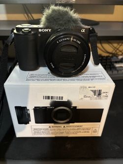 Sony Alpha Mirrorless Camera with 16-50mm Lens