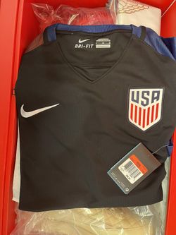 Brand New Mens Nike Black USA Jersey - Size Large