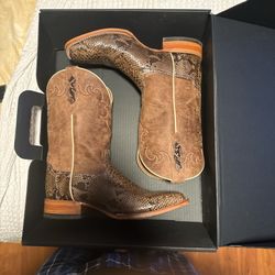 Boot barn